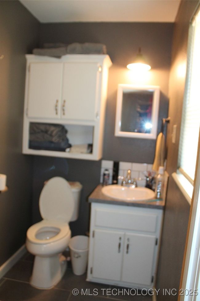630 S Oyama St, House other with 3 bedrooms, 2 bathrooms and null parking in Kiowa OK | Image 21