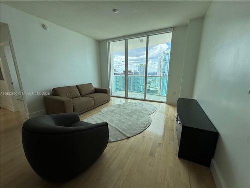 apt-3817-31 Se 5th St, Miami, FL, 33131-2528 | Card Image