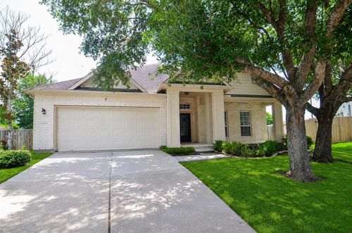 11901 Auburn Trail Ln, Pearland, TX, 77584-7571 | Card Image