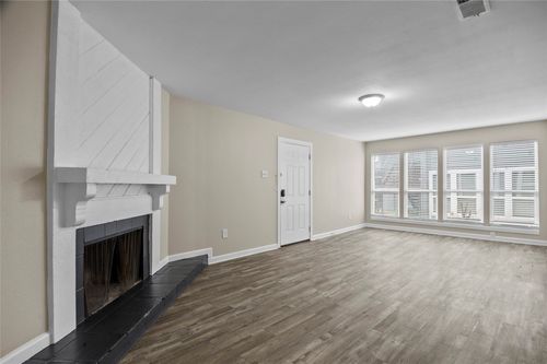 apt-1307-9696 Walnut St, Dallas, TX, 75243-2335 | Card Image