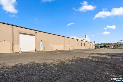 60 Commerce Way, Hackensack, NJ, 07601-6302 | Card Image