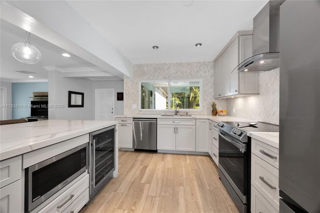 9401 Sw 69 Th Ct, House other with 5 bedrooms, 4 bathrooms and null parking in Pinecrest FL | Image 31