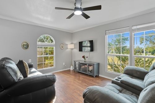 1811 Main St, Sulphur Springs, TX, 75482-3610 | Card Image