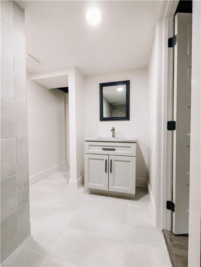 Basement Bathroom | Image 31