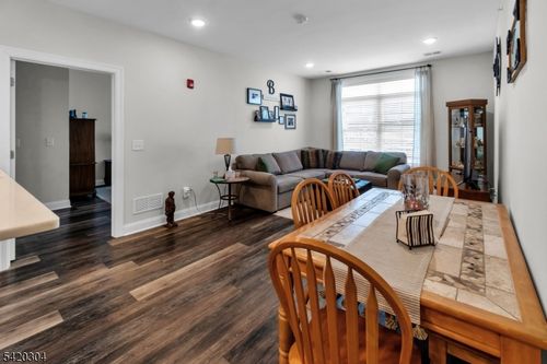 apt-202-310 Centennial Ave, Cranford, NJ, 07016-3278 | Card Image