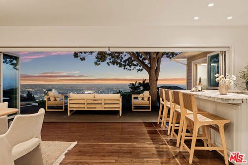 9279 Sierra Mar Dr, Los Angeles, CA, 90069-1734 | Card Image