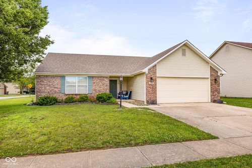 11024 Oakspring Dr, Indianapolis, IN, 46239-8802 | Card Image