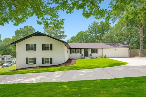 830 Winfield Ct Sw, Marietta, GA, 30060-6240 | Card Image