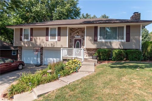 4309 S Stonecrest Cir, Saint Joseph, MO, 64506-3128 | Card Image