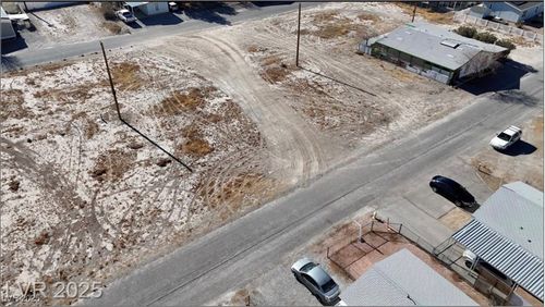 261 W Liberty St, Pahrump, NV, 89048-4921 | Card Image