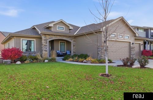 18765 Spaulding St, Elkhorn, NE, 68022-1228 | Card Image