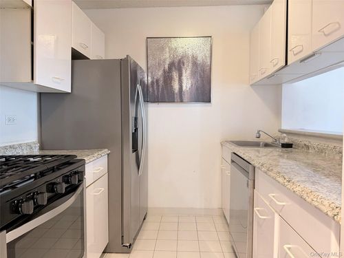 3w-2 End Ave, New York, NY, 10280-1062 | Card Image