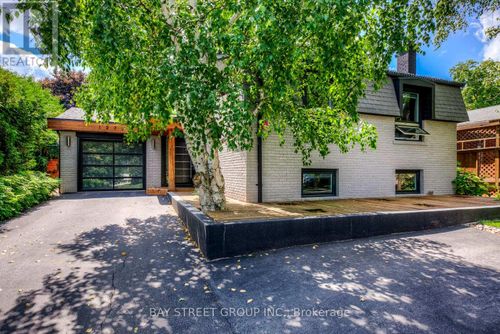 1238 Landfair Cres, Oakville, ON, L6H2N3 | Card Image