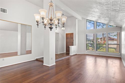 8118 Vista Del Sol Dr, Houston, TX, 77083-5435 | Card Image