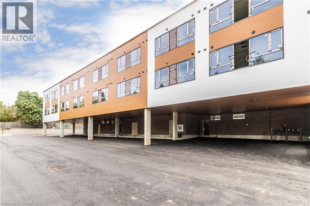 Residential Lease in Waterloo 2
