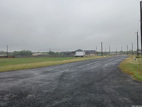 12622 Toro Dr, Atascosa, TX, 78002-5222 | Card Image