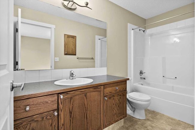 156 Rockyspring Grove Nw, Townhouse with 3 bedrooms, 3 bathrooms and 2 parking in Calgary AB | Image 26