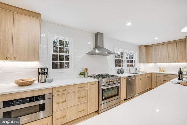 9051 Laurel Hill Ct, House other with 5 bedrooms, 4 bathrooms and null parking in VIENNA VA | Image 22