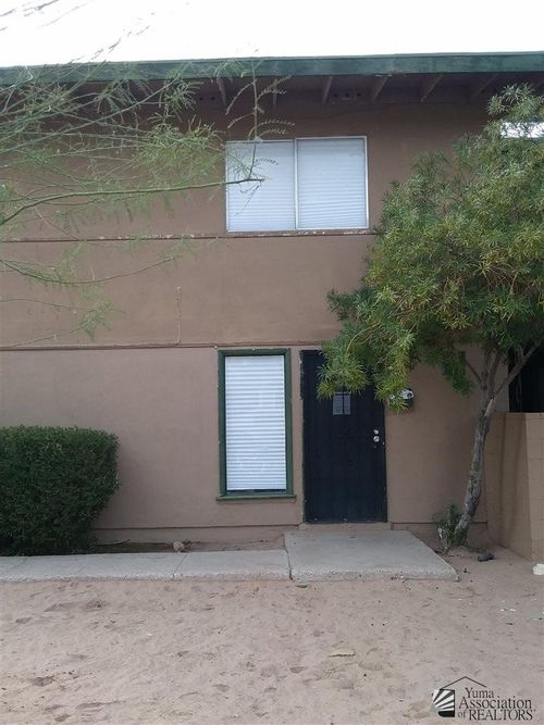 2880 S 1st Ave, Yuma, AZ, 85364-8142 | Card Image