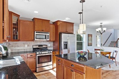 Open floorplan eat-in kitchen for entertaining! | Image 3