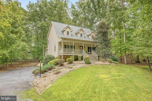 198 Jefferson Dr, PALMYRA, VA, 22963-2331 | Card Image