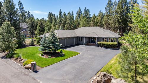 3795 Nw Summerfield, Bend, OR, 97703-8292 | Card Image