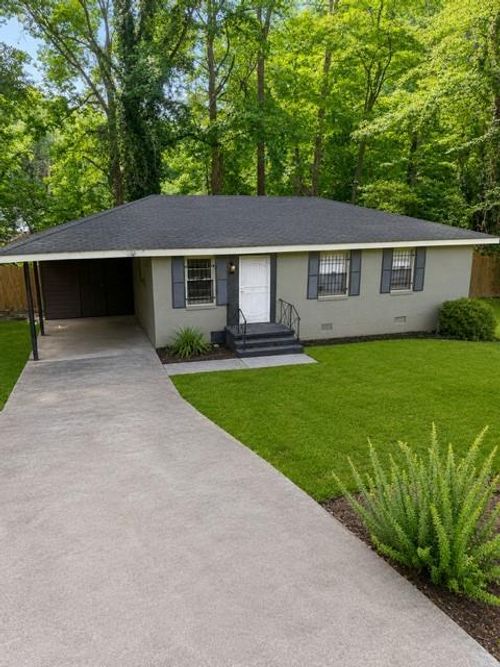 3877 Stone Road Sw, atlanta, GA, 30331 | Card Image
