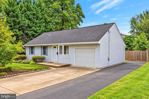 1925 Storm Dr, FALLS CHURCH, VA, 22043-1411 | Card Image