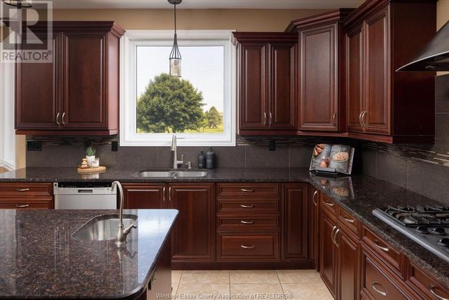 851 County Rd 2, House other with 3 bedrooms, 3 bathrooms and null parking in Belle River ON | Image 17