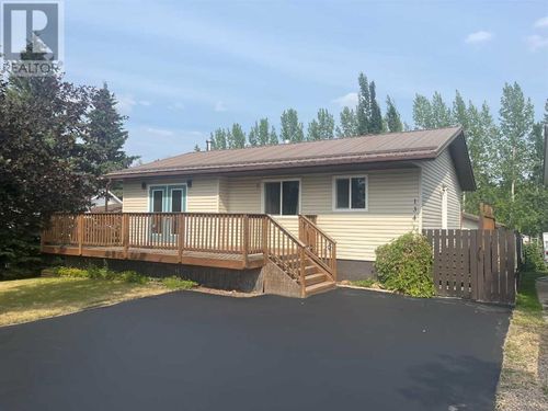 134 4th St E, Saint Walburg, SK, S0M2W0 | Card Image