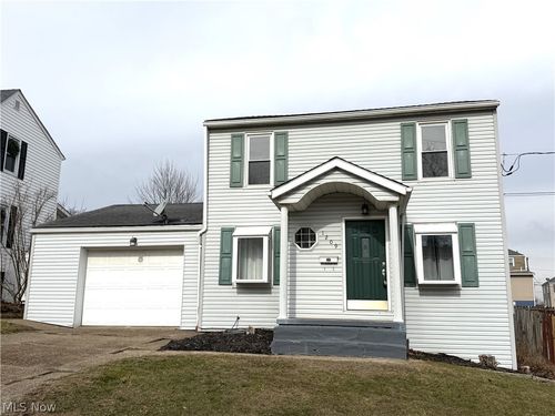 1209 Courtland Rd, Weirton, WV, 26062-5103 | Card Image