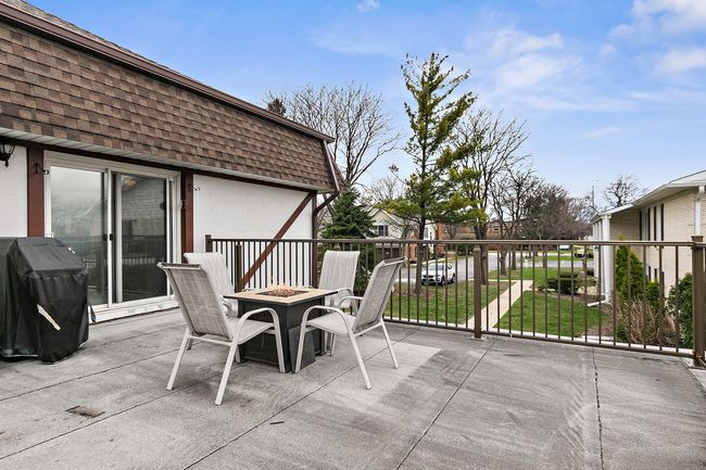 UNIT-2A - 1310 S New Wilke Rd, Condo with 2 bedrooms, 2 bathrooms and 1 parking in Arlington Heights IL | Image 14