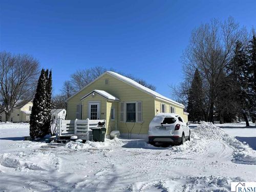 818 Park Ave N, Saint James, MN, 56081-2017 | Card Image