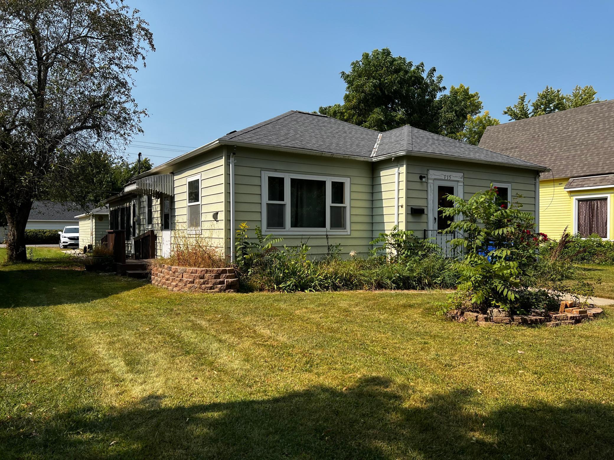 1st Ave, Madison, MN 56256