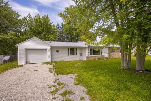 4215 Tapper Rd, Norton, OH, 44203-6166 | Card Image
