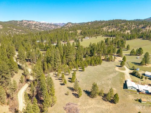 29 Woodland Dr, Garden Valley, ID, 83622-1018 | Card Image