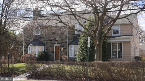 200 Warrior Rd, DREXEL HILL, PA, 19026-4922 | Card Image