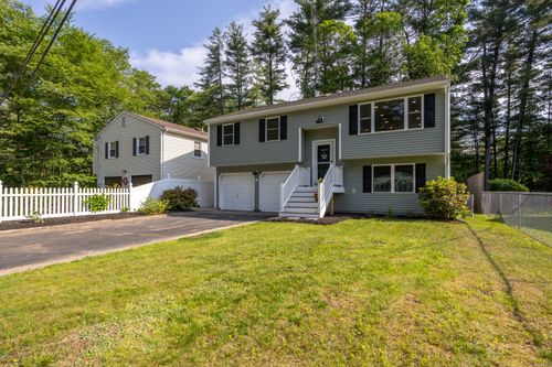 18 Pine Dr, Unionville, CT, 06085-1520 | Card Image