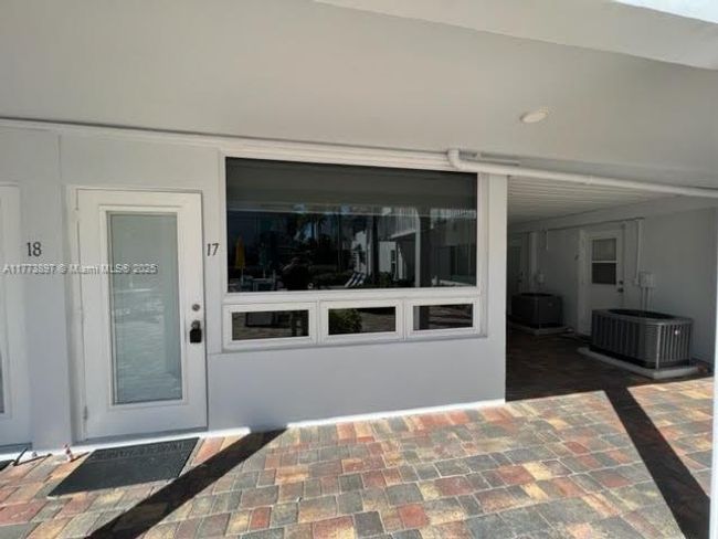 APT-17 - 4228 N Ocean Dr, Condo with 0 bedrooms, 1 bathrooms and null parking in Lauderdale By The Sea FL | Image 16