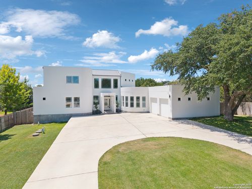 910 Silent Holw, San Antonio, TX, 78260-6275 | Card Image