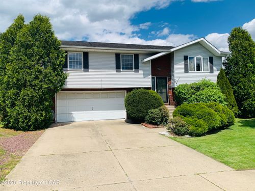 79 Cleveland St, Plains, PA, 18705-3305 | Card Image