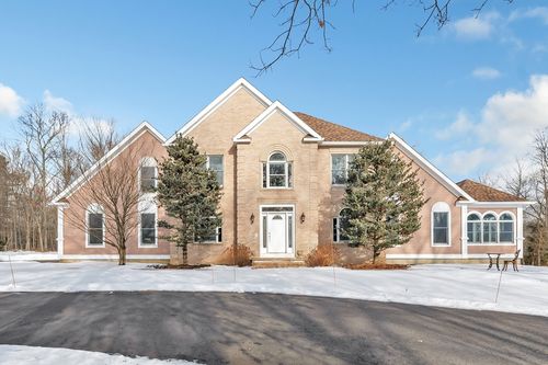 461 Amity Rd, Woodbridge, CT, 06525-1647 | Card Image