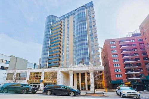11e-13338 Sanford Avenue, New York, NY, 11355 | Card Image