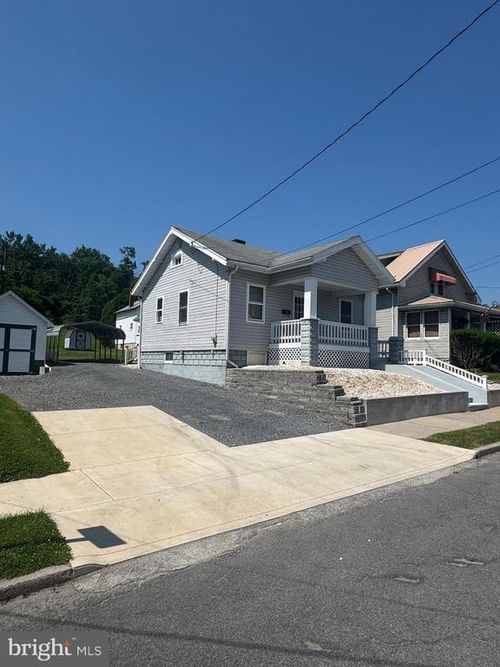 505 W 5th St, LEWISTOWN, PA, 17044-2026 | Card Image