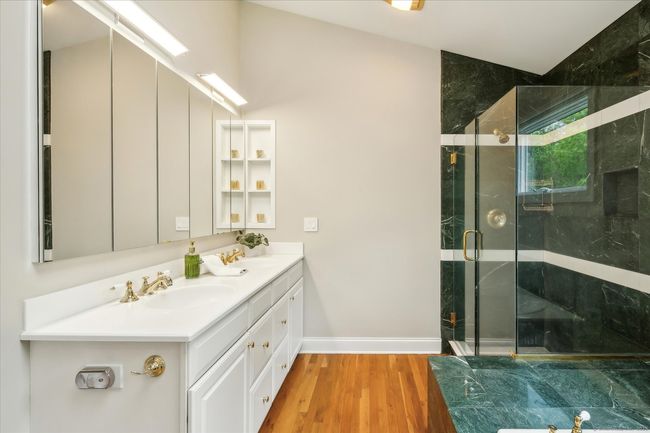 39 - 39 Gatewood, Condo with 4 bedrooms, 4 bathrooms and null parking in Avon CT | Image 23