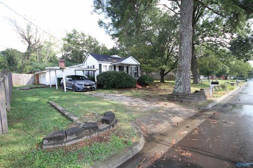 3905 Penny St Sw, Huntsville, AL, 35805-5223 | Card Image