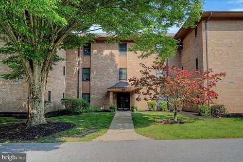 301-3201 Falcon Ln, WILMINGTON, DE, 19808-1900 | Card Image