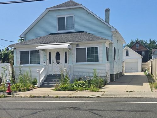 94-94 Baldwin St, West Springfield, MA, 01089-3706 | Card Image