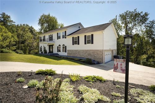 1 Bridlewood Rd, Charleston, WV, 25314-2129 | Card Image