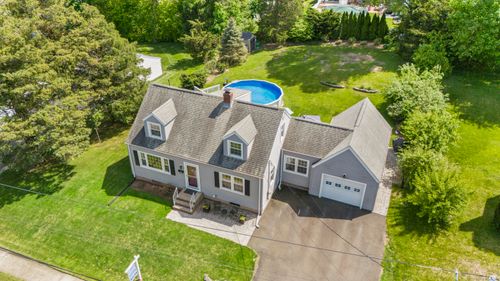 26 Knob Hill Dr, Hamden, CT, 06518-2428 | Card Image